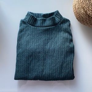 OLIVIA RAE Long-Sleeve Mock-Neck Crop